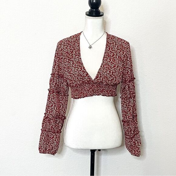 🍋 CBR • Long Sleeve Deep V-Neck Crop Top in Red Floral Shirred Panels Size L - Picture 1 of 7
